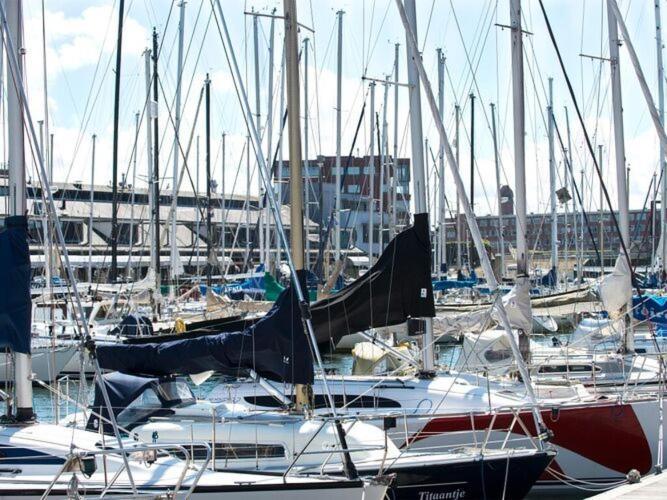 Luxury In The Harbor Of Scheveningen Apartment